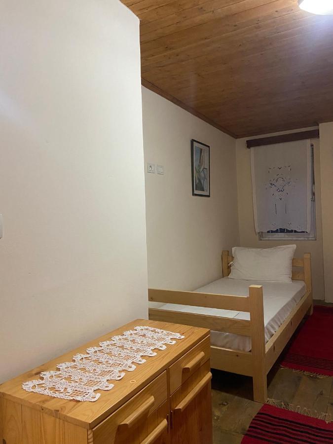 Teo'S Guest House Berat Zewnętrze zdjęcie