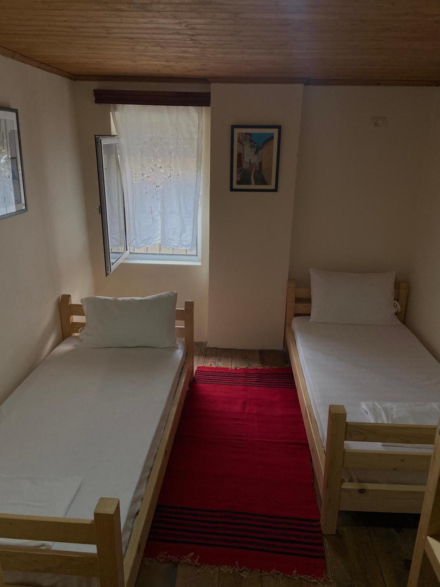 Teo'S Guest House Berat Zewnętrze zdjęcie