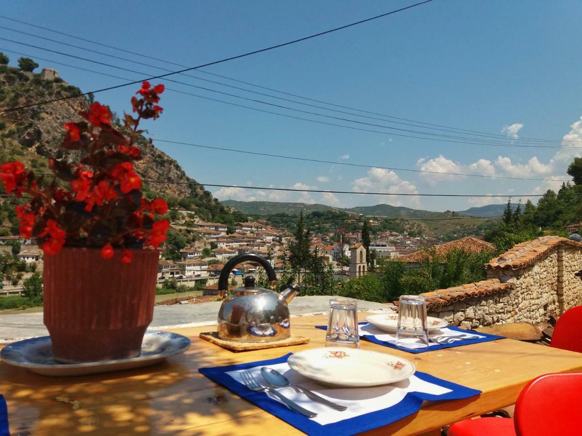 Teo'S Guest House Berat Zewnętrze zdjęcie